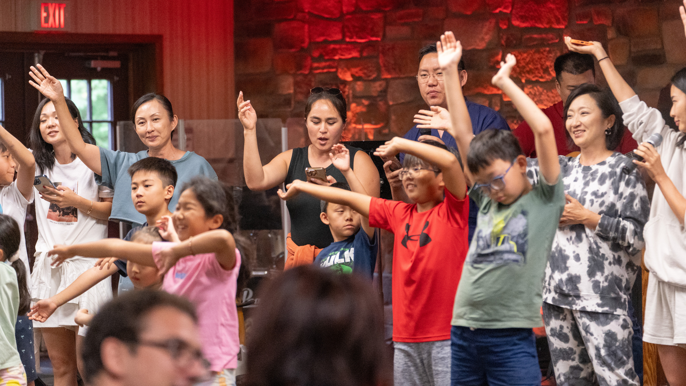 Служения церкви